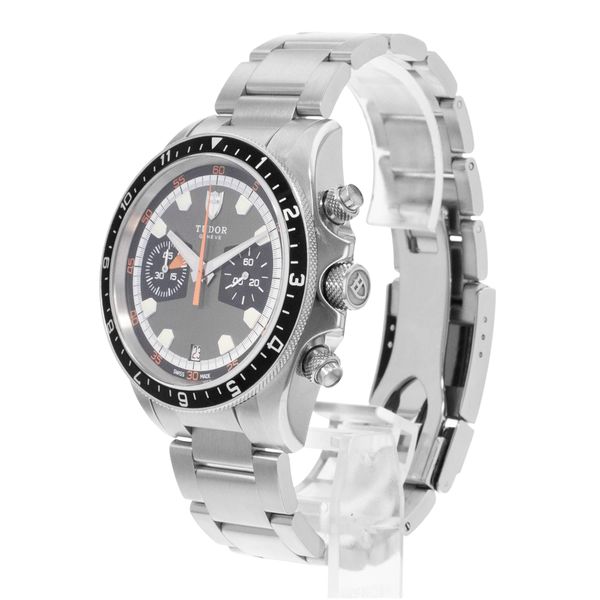 Tudor Heritage Chronograph M70330N-0001